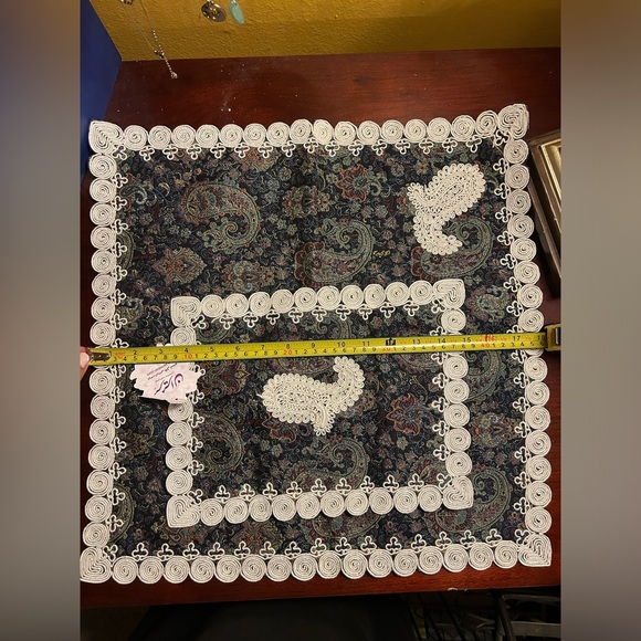 NEW 2 piece table cloths/mats hand made Middle East - Picture 5 of 7